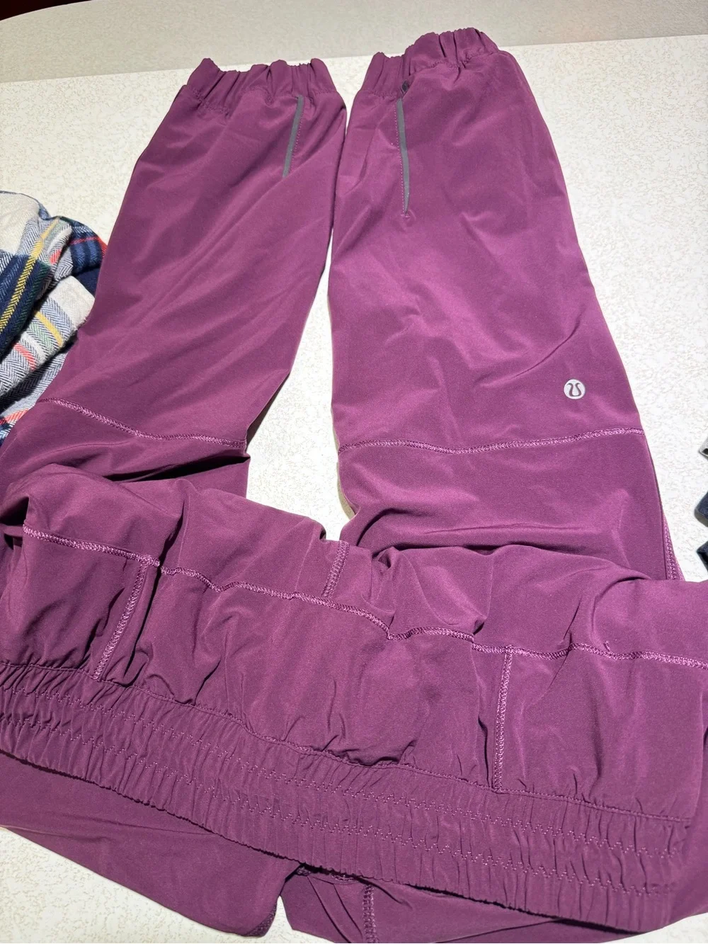 Lululemon Size 8 Medium Women's Plum Athletic Track Pants